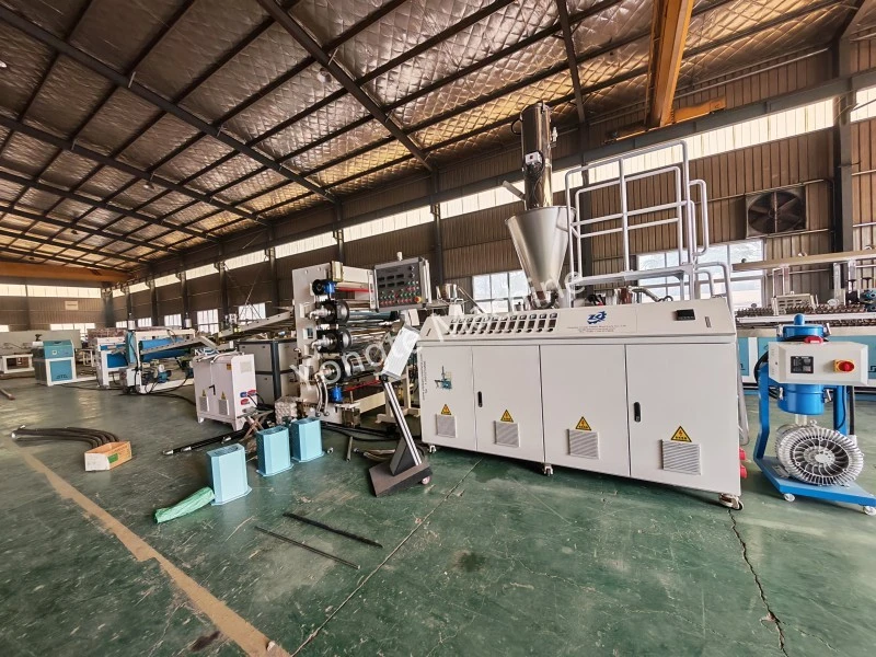 1200 ملی میٹر پیویسی پتلی شیٹ اخراج لائن