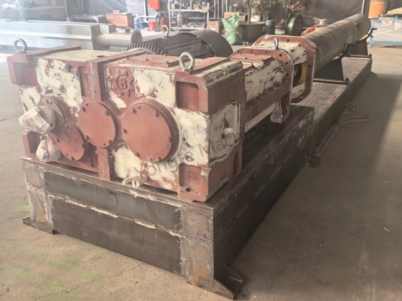 پلاسٹک فلم کے ضائع ہونے کے لئے اعلی کارکردگی متوازی جڑواں سکرو ایکسٹروڈر پروڈکشن میں ری سائیکلنگ کے لئے