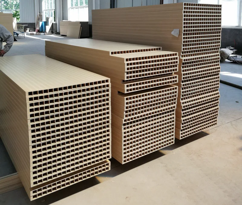 WPC دروازے کی تیاری کے لیے کون سا پلاسٹک مواد موزوں ہے؟