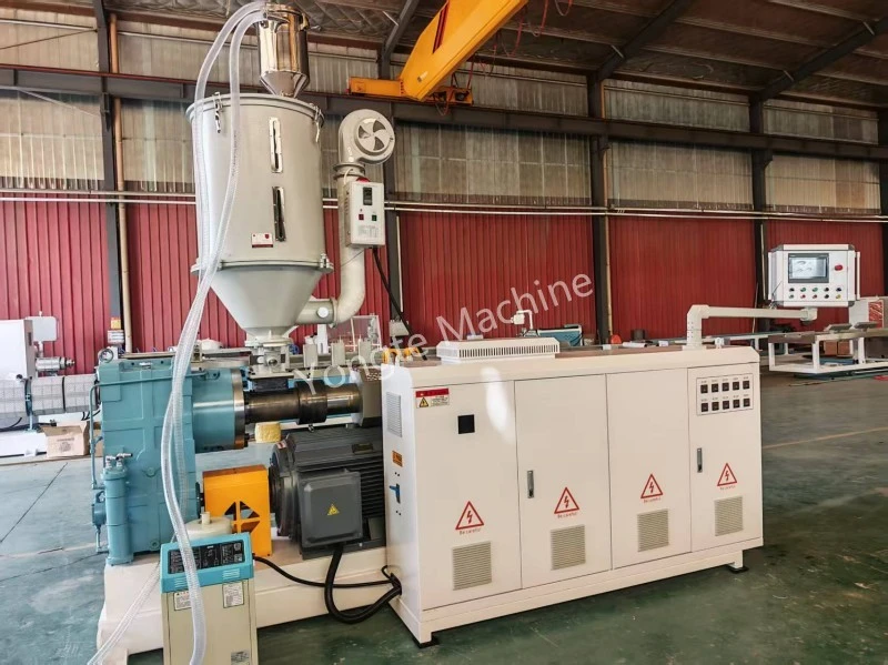 چائنا کلائنٹ کی پلاسٹک شیٹ کی پیداوار کے لیے اعلیٰ کارکردگی کا SJ120/33 Extruder