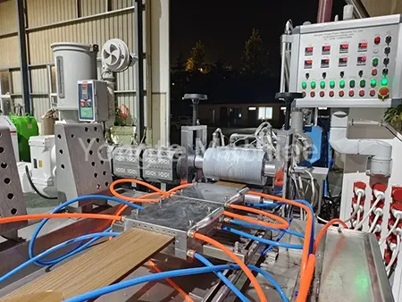 WPC باڑ بنانے والی مشین